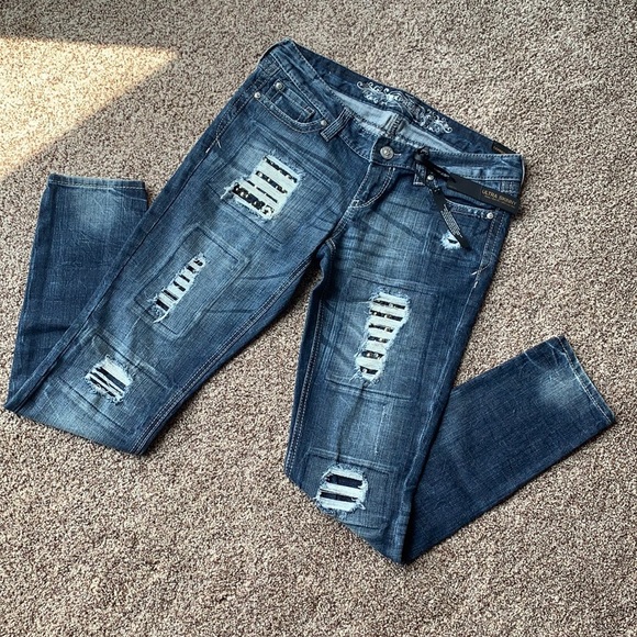 EXPRESS Ultra Skinny Zelda Ultra Low Rise Jeans